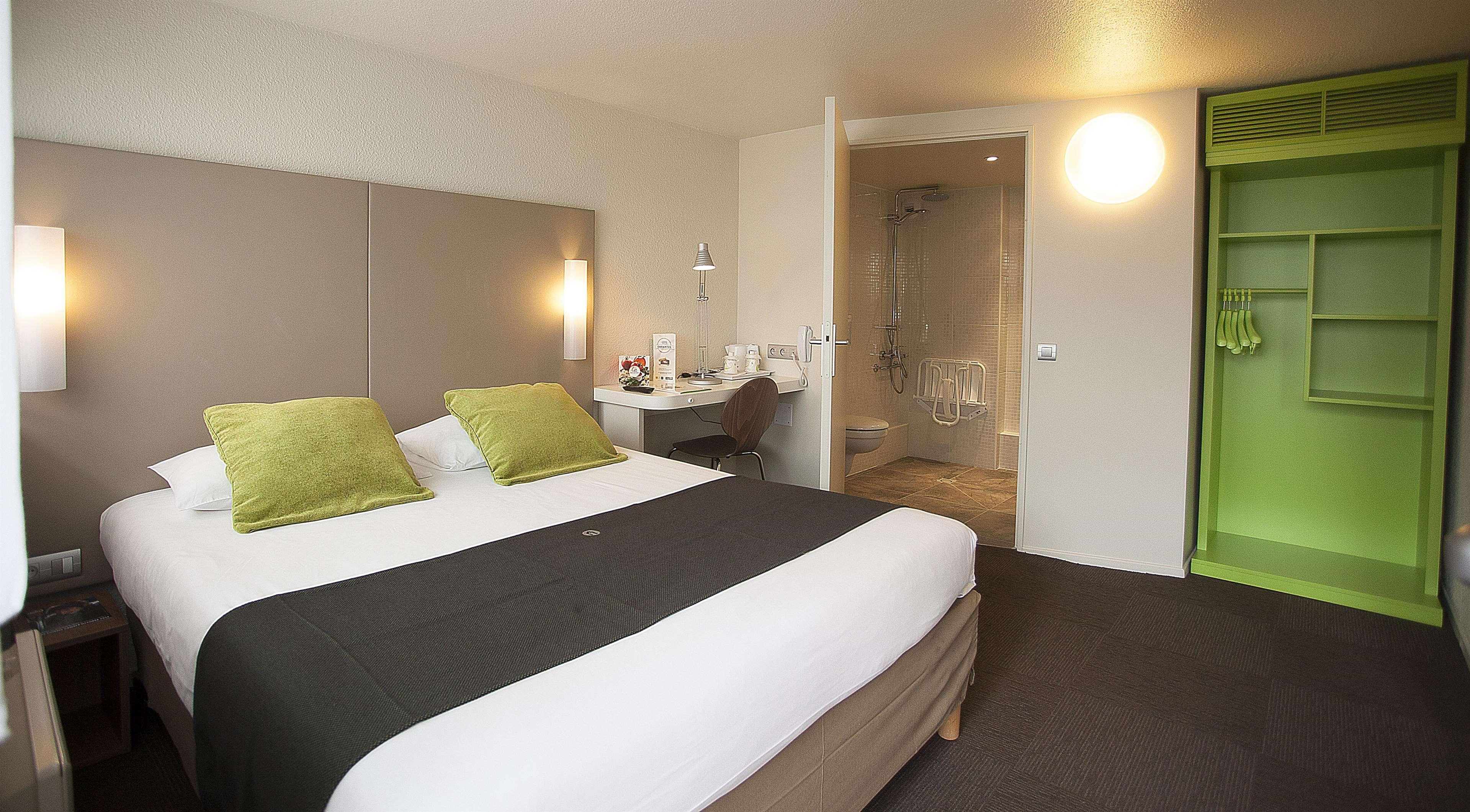 Campanile Melun Sud - Dammarie Les Lys Hotel Exterior photo
