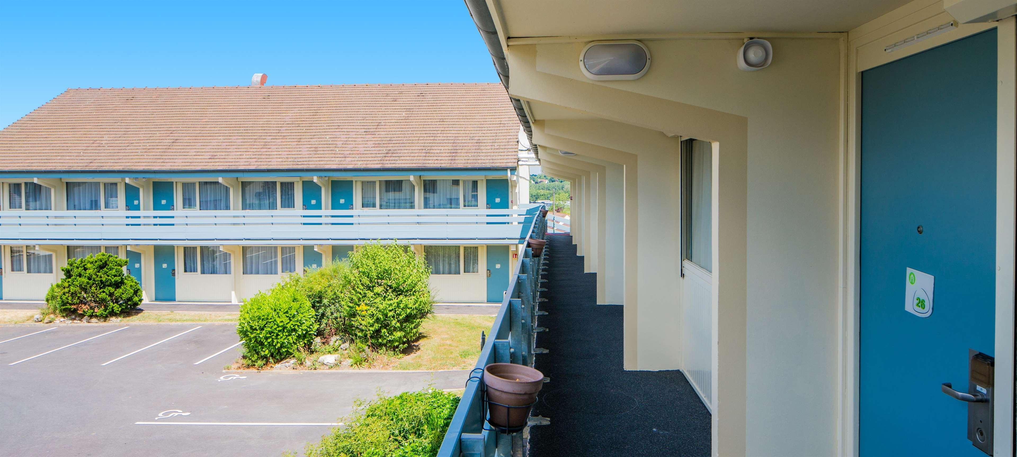 Campanile Melun Sud - Dammarie Les Lys Hotel Exterior photo