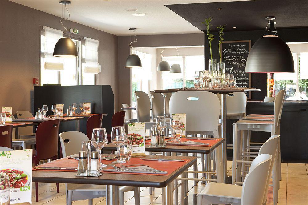 Campanile Melun Sud - Dammarie Les Lys Hotel Restaurant photo